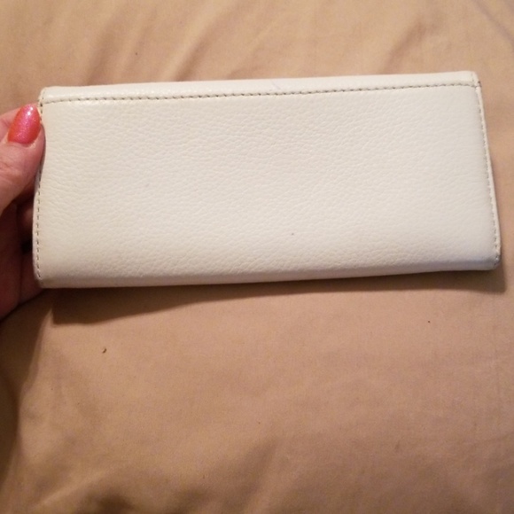Authentic white Michael Kors wallet - Picture 6 of 6